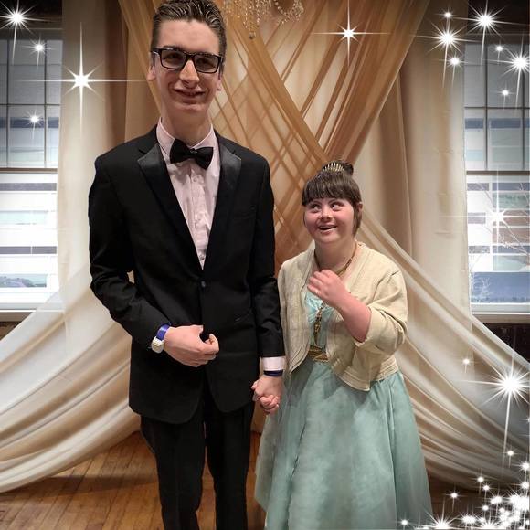 Meet your Posher, Sharon - Picture 1 of 1